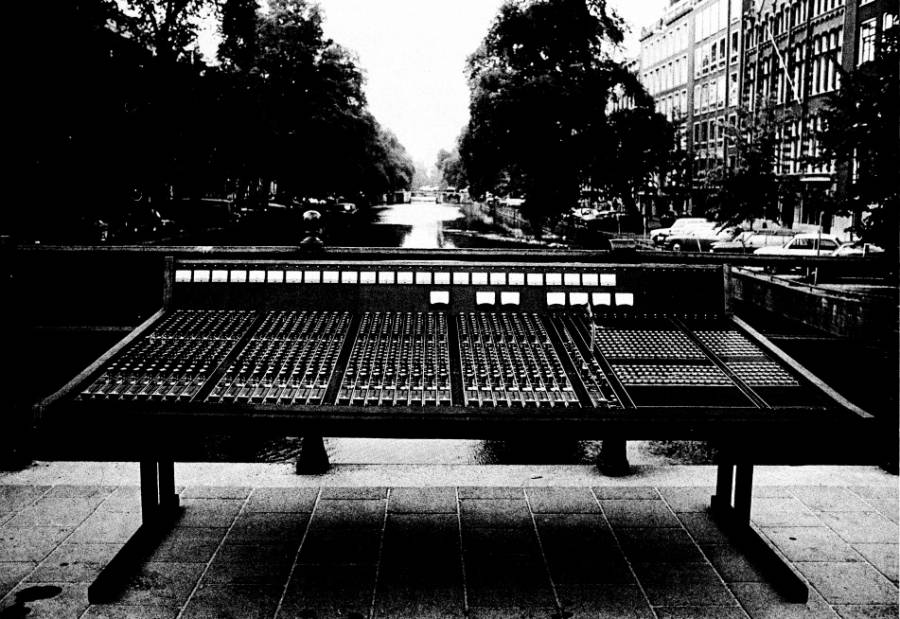 st1600.jpg st1600.jpg